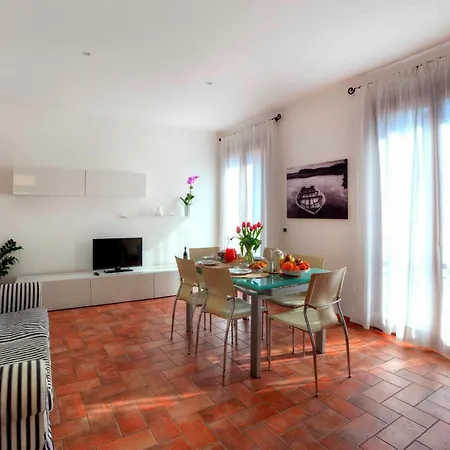 Casa Il Glicine A Due Passi Dal Centro Apartment Siena Exterior photo